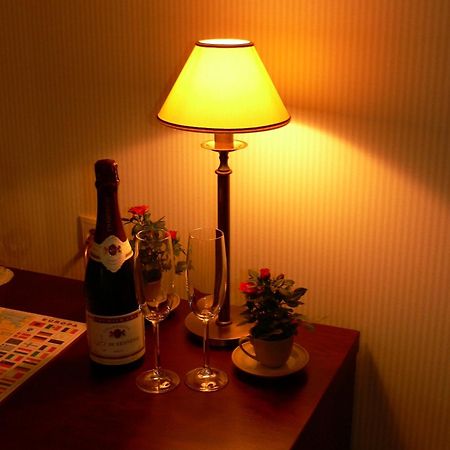 Hotel Prelude Knesselare Bagian luar foto