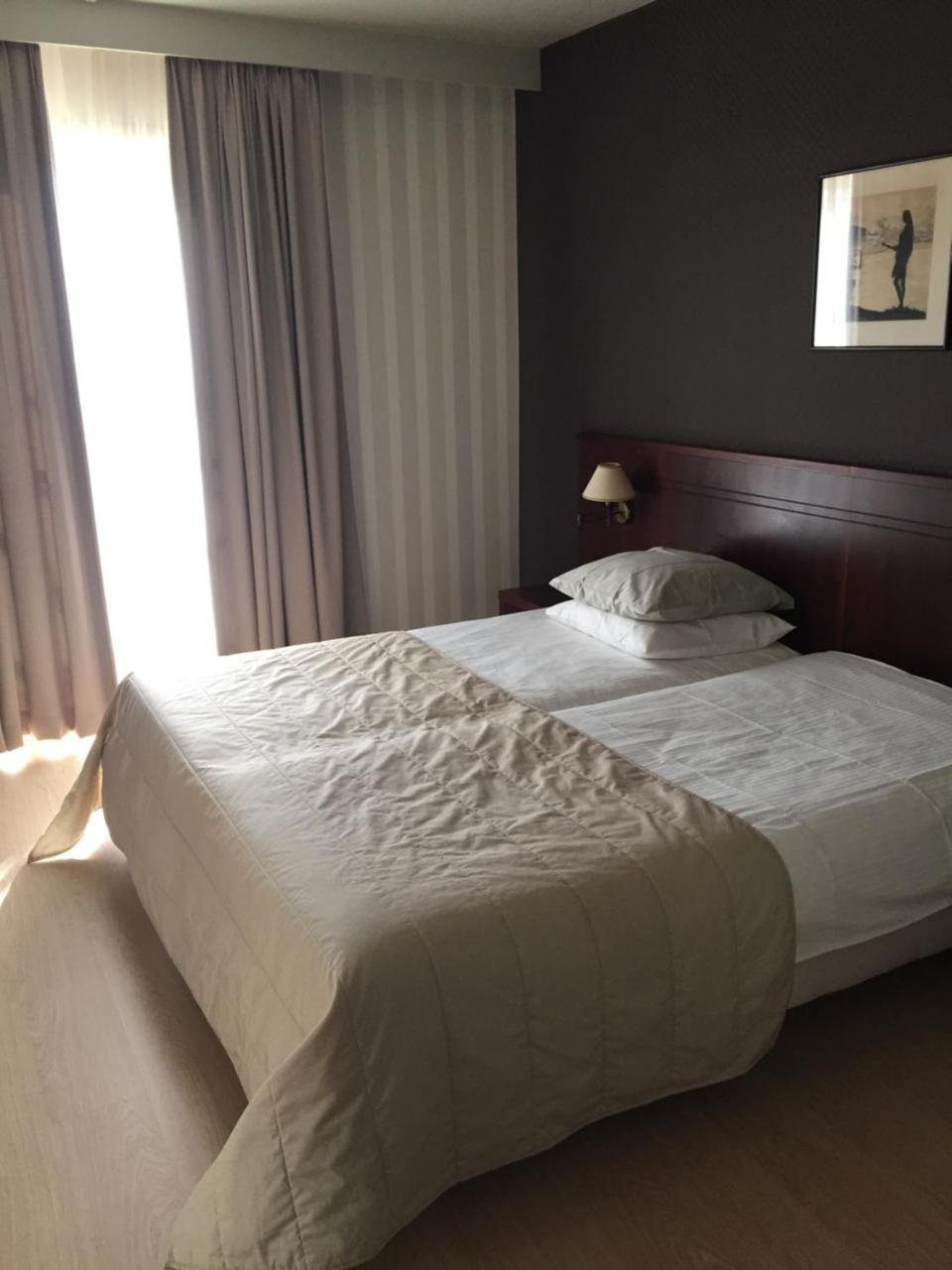 Hotel Prelude Knesselare Bagian luar foto