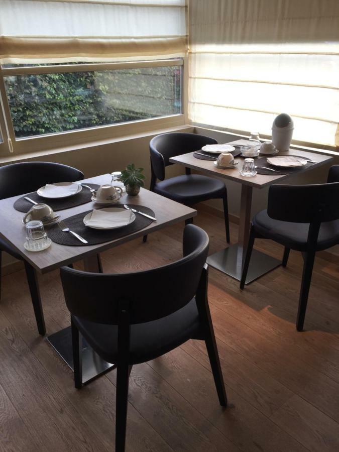 Hotel Prelude Knesselare Bagian luar foto